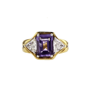 2.08ct Amethyst and Diamonds Ring, 18K Yellow Gold