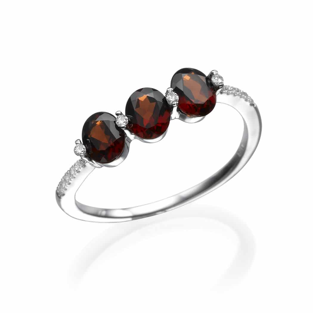 1.17ct Garnet and Diamonds Ring, 14K White Gold