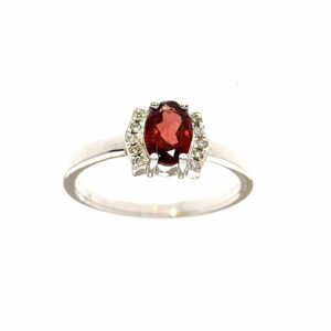 0.86ct Garnet and Diamonds Ring, set in 14K White Gold