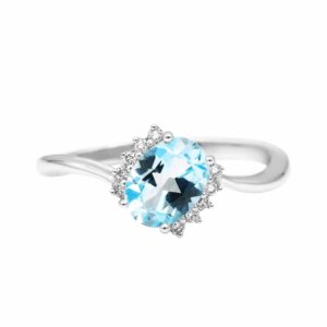 טבעת טופז-כחול 1.08 קראט, זהב-לבן 14 קראט, משובצת יהלומים