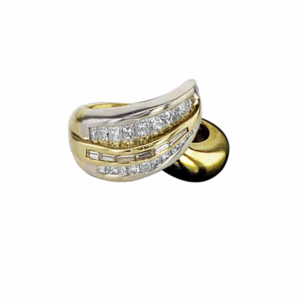 18K White and Yellow Gold Ring set with 1.50 carat Diamonds