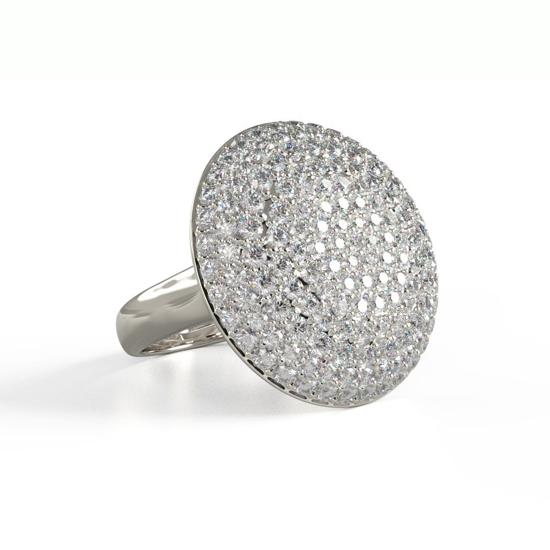 Ring with diamonds