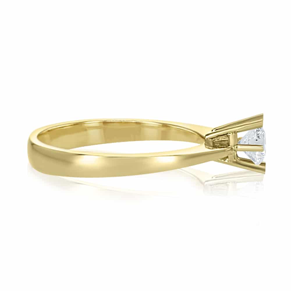 engagement ring